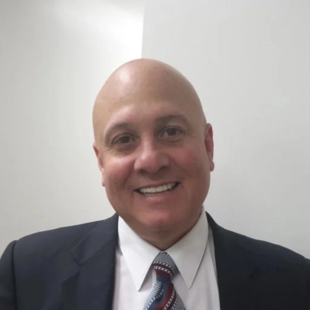 Dr. Guillermo R. Valdes